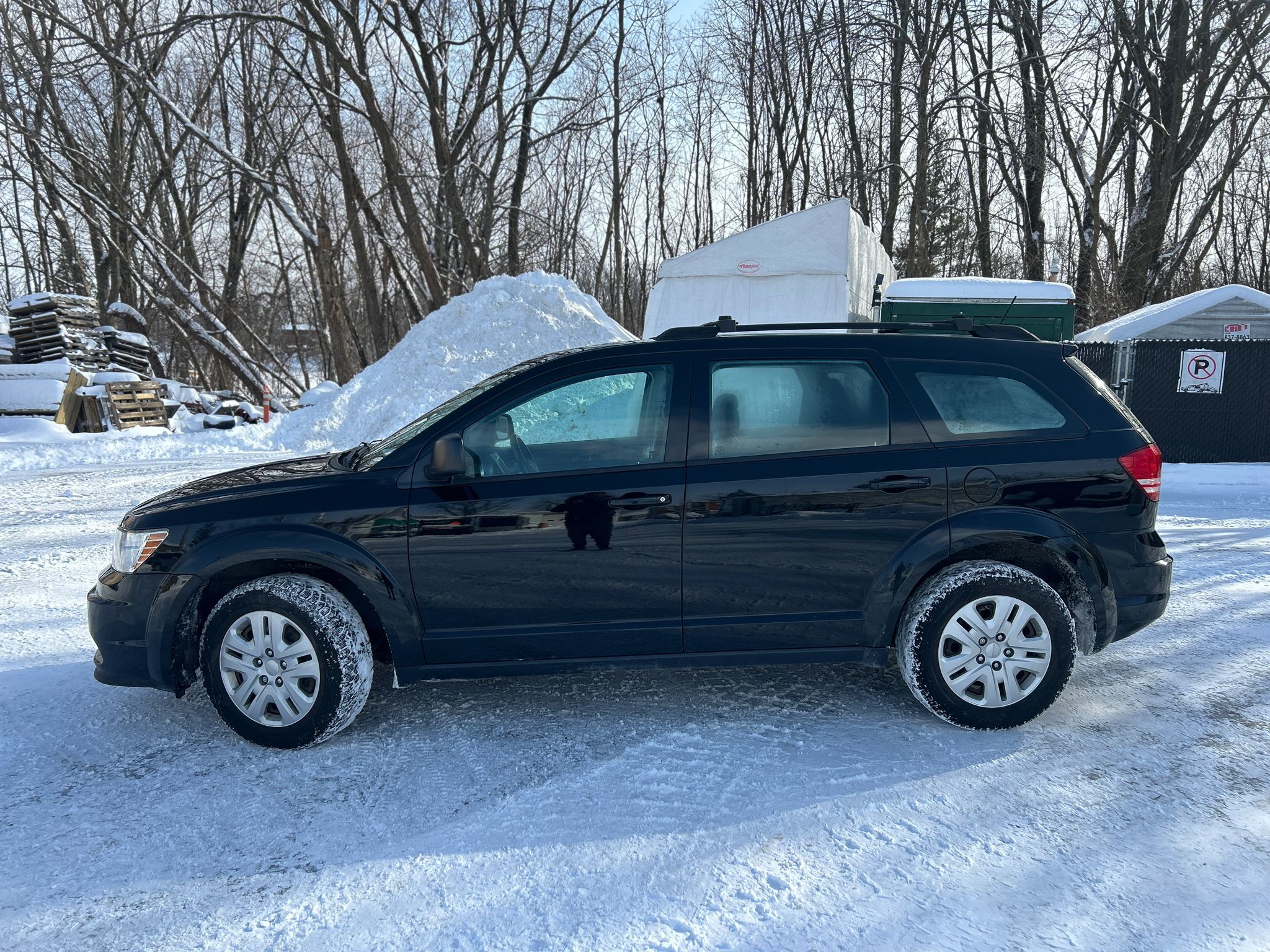 Vehicle Gallery Image