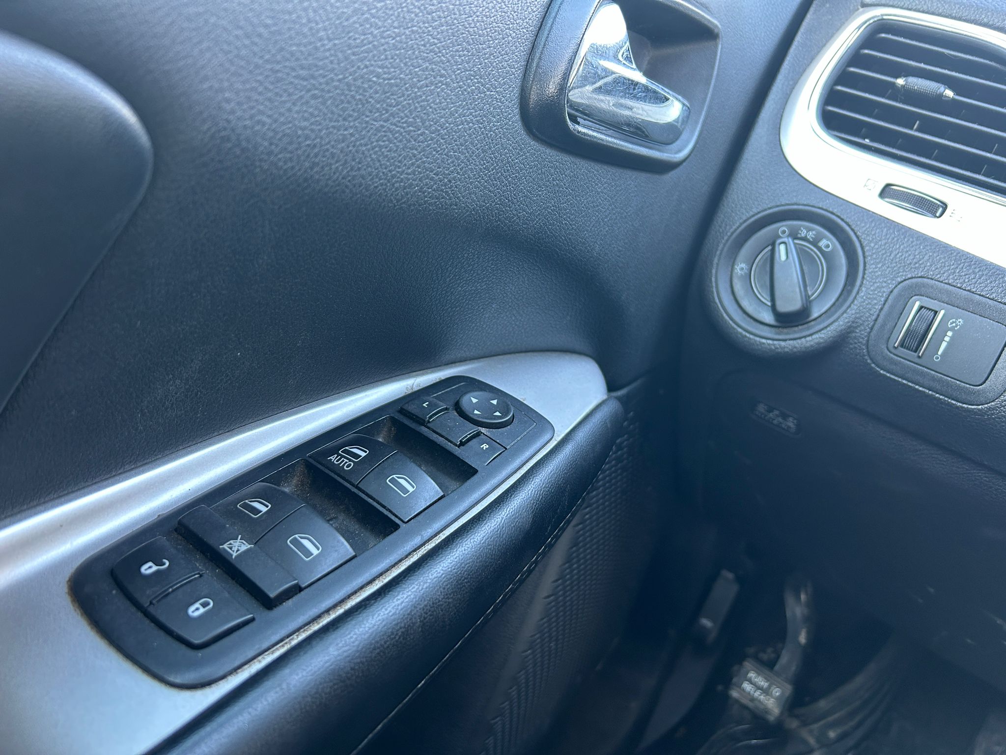 Vehicle Gallery Image